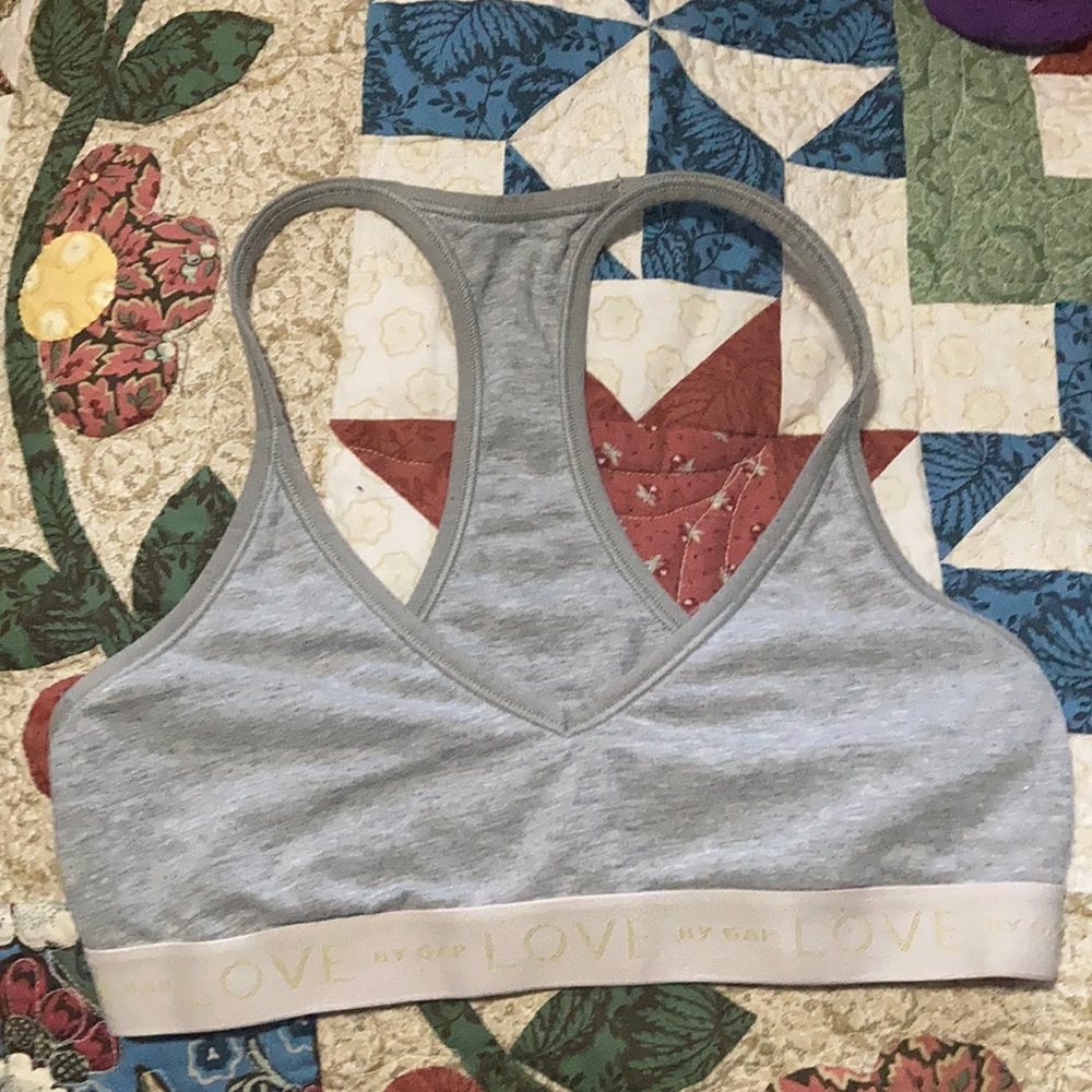 Gap sports bra